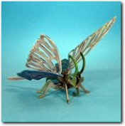 Schmetterling 3D Holz Puzzle bemalt.
