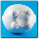 Keramik Sparsäuli mit Verschluss auf der Unterseite.