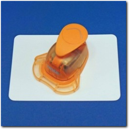 Abrundungen mit dem Heyda Hebelwerkzeug ausstanzen.