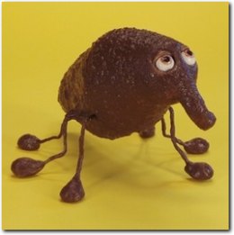 Handgefertigte Fantasiefigur Brownie.